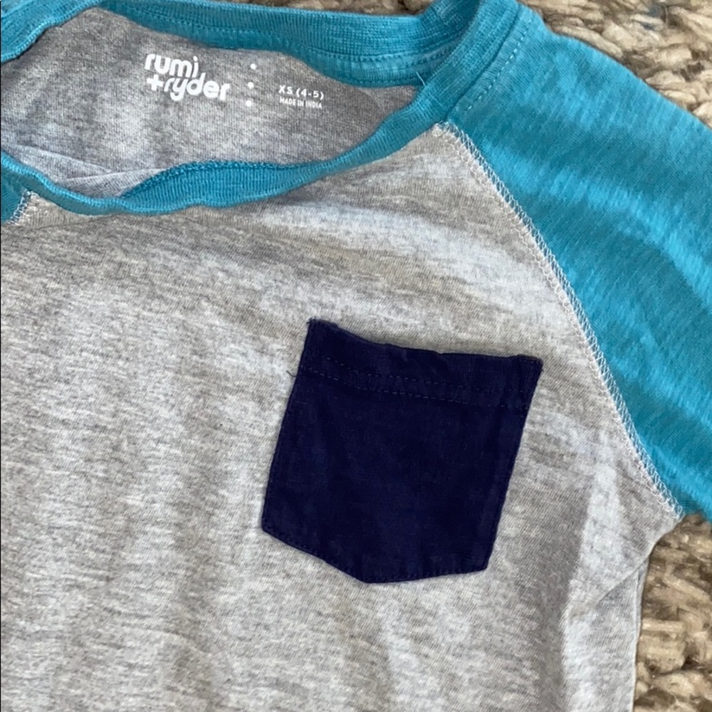 Boys Color Block Raglan Top - Picture 3 of 3